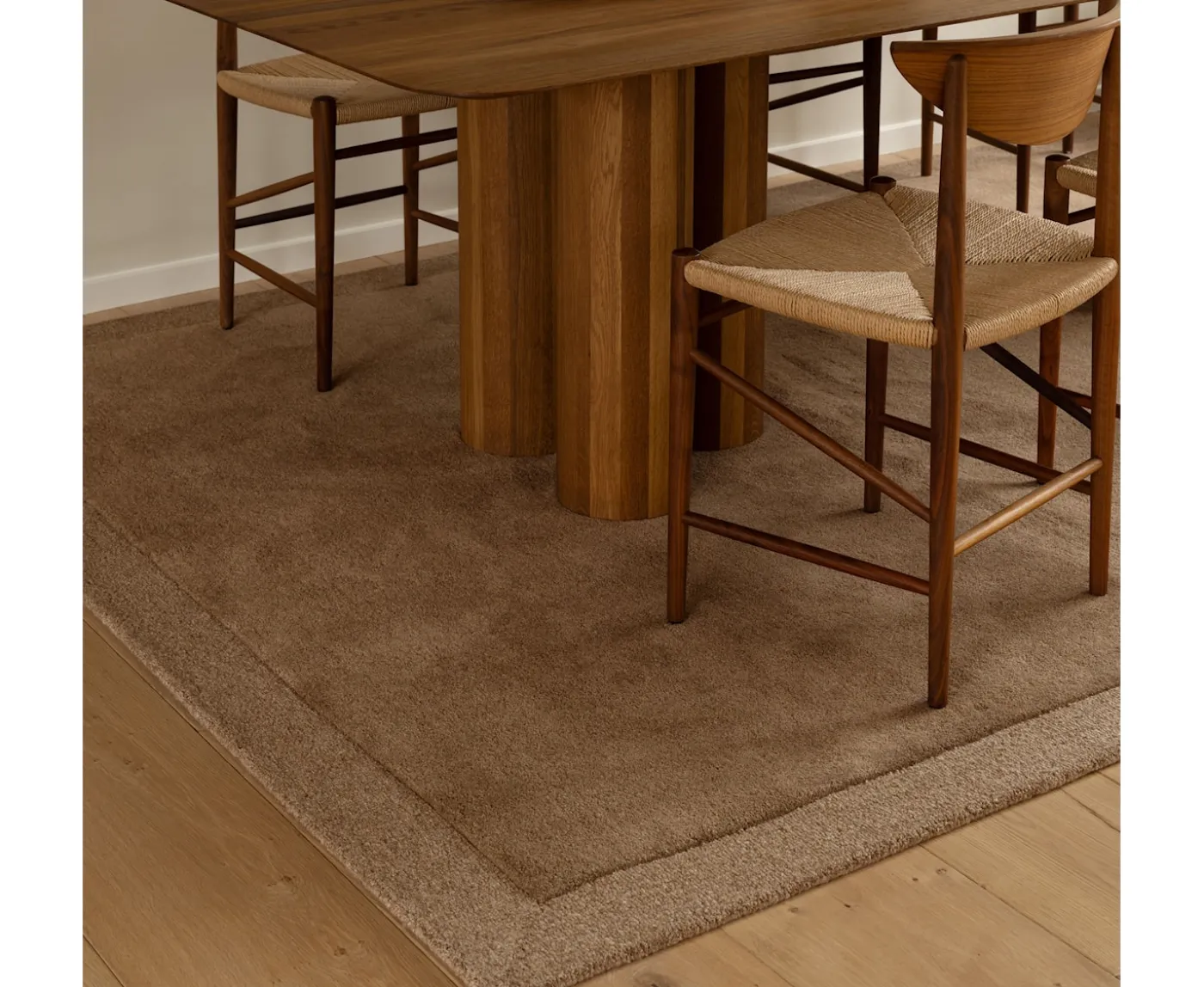Tinted Louis Ullmatta Beige Brown 200x300