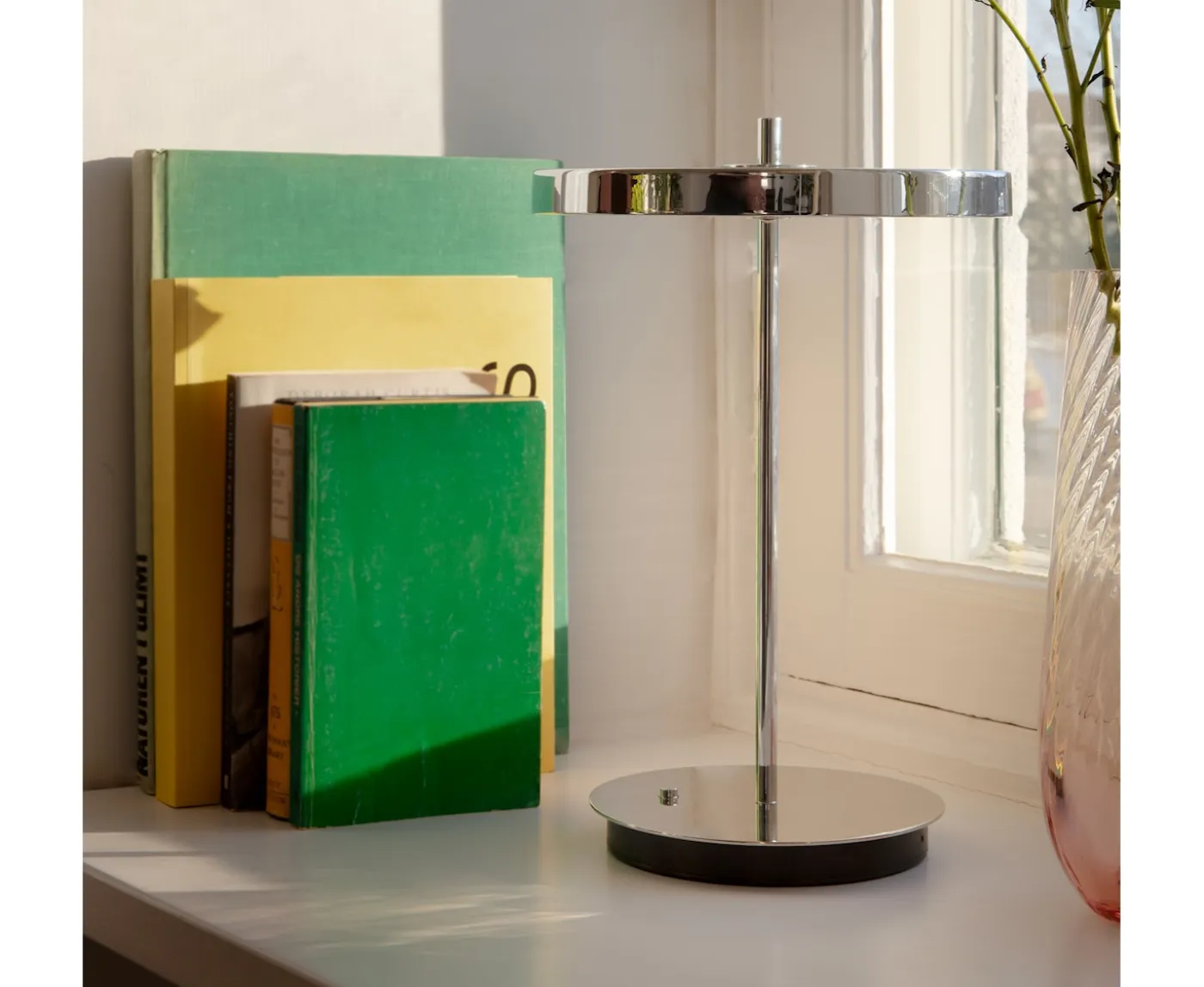 Umage Asteria Move Monochrome Portabel Bordslampa Steel