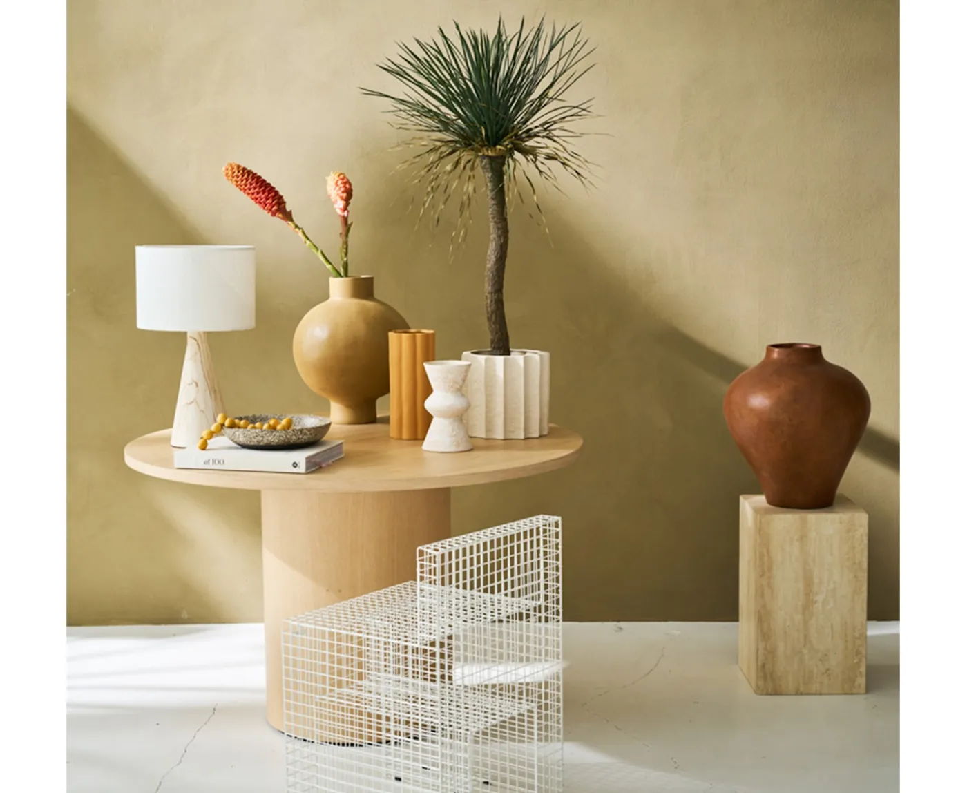 Urban Nature Culture Jun Bordslampa Tavertine/White 50cm