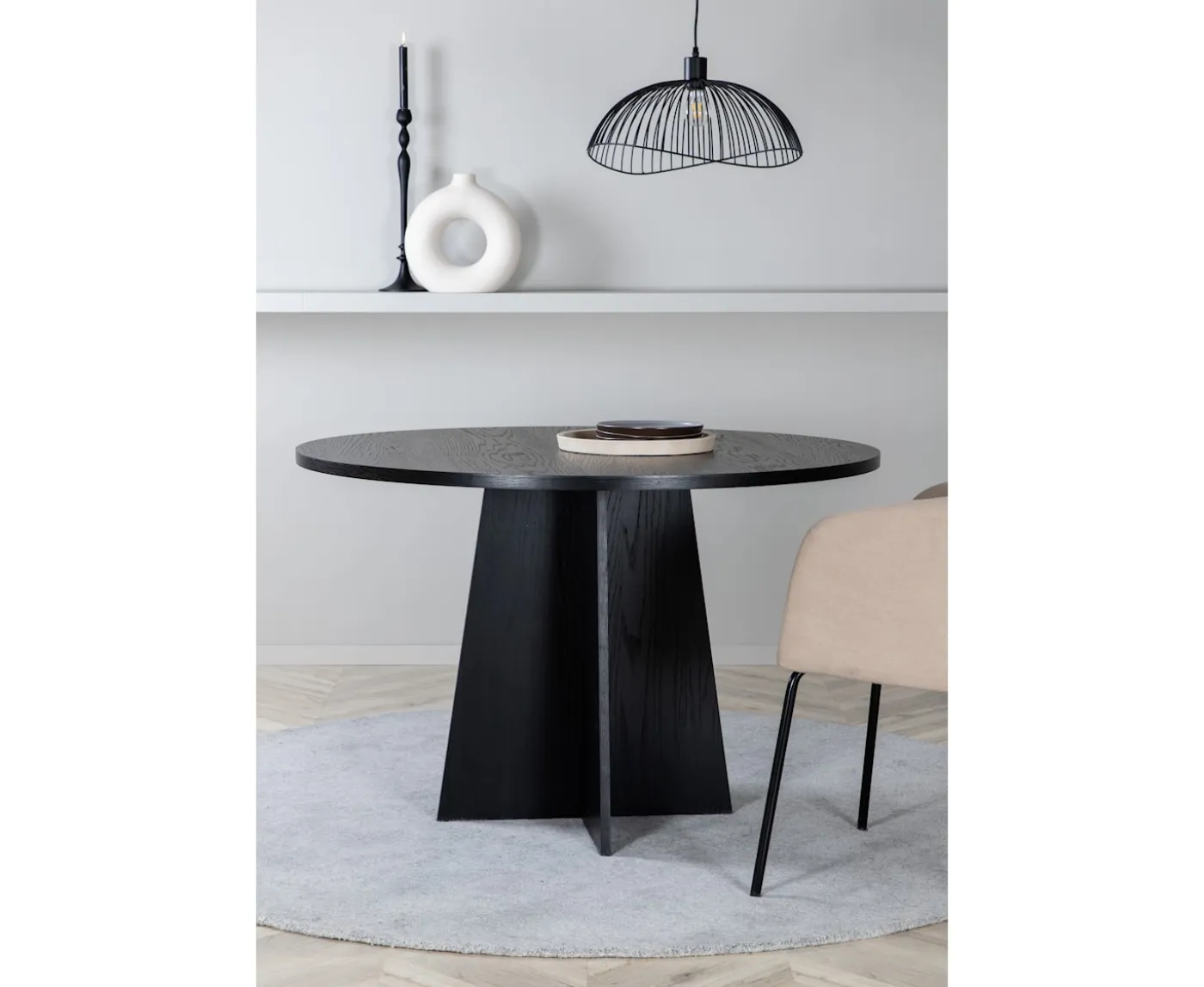 Venture Home Bootcut Matbord Svart Ø110