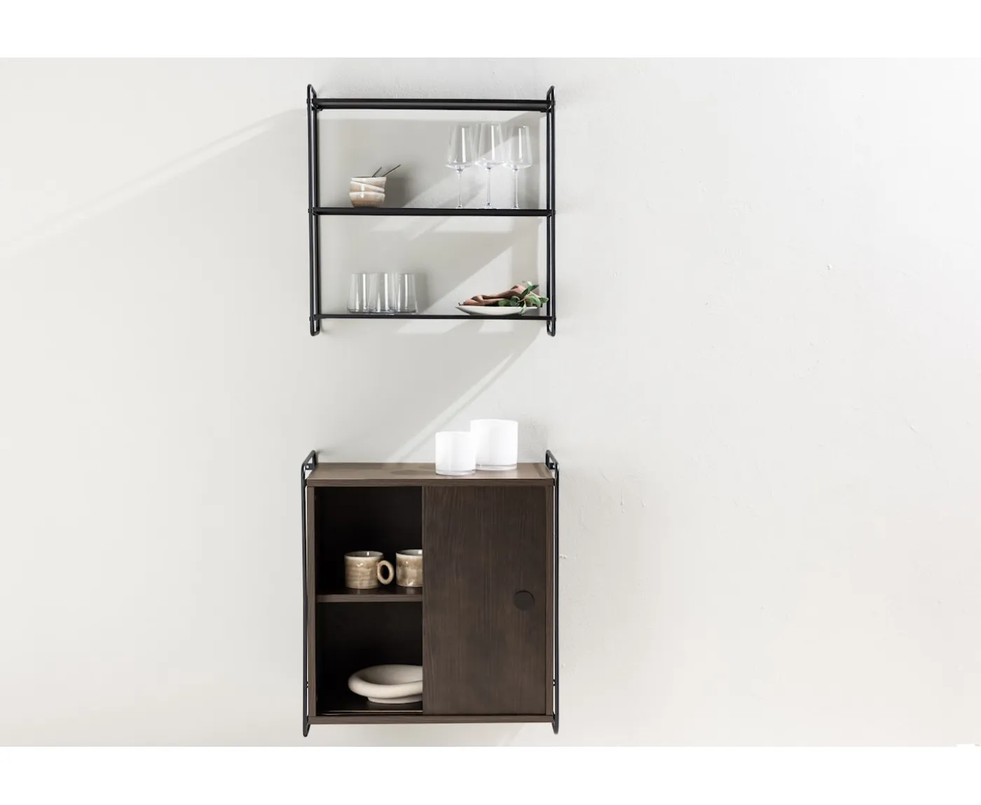 Venture Home Lyon Vägghylla Black 62cm
