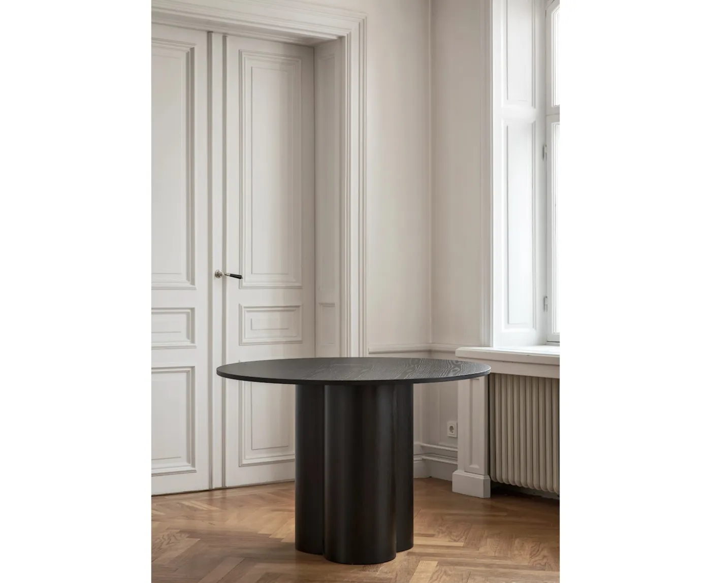 Venture Home Olivia Matbord Svart 110x110