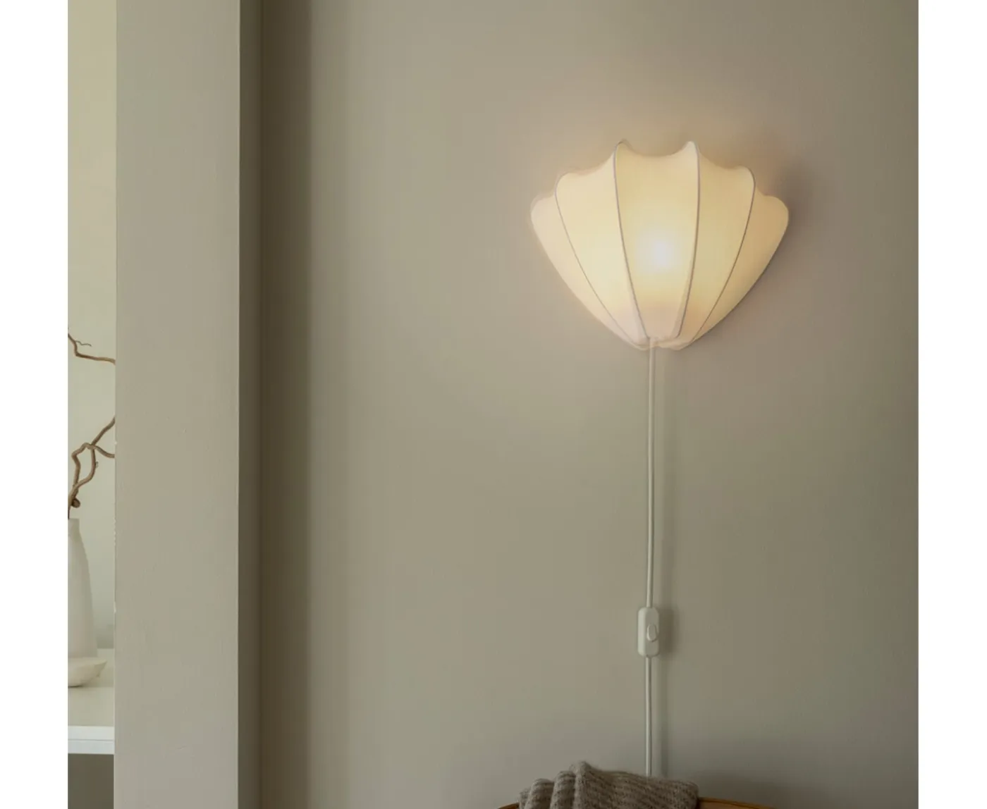 Watt & Veke Anna Vägglampa Cotton White Small