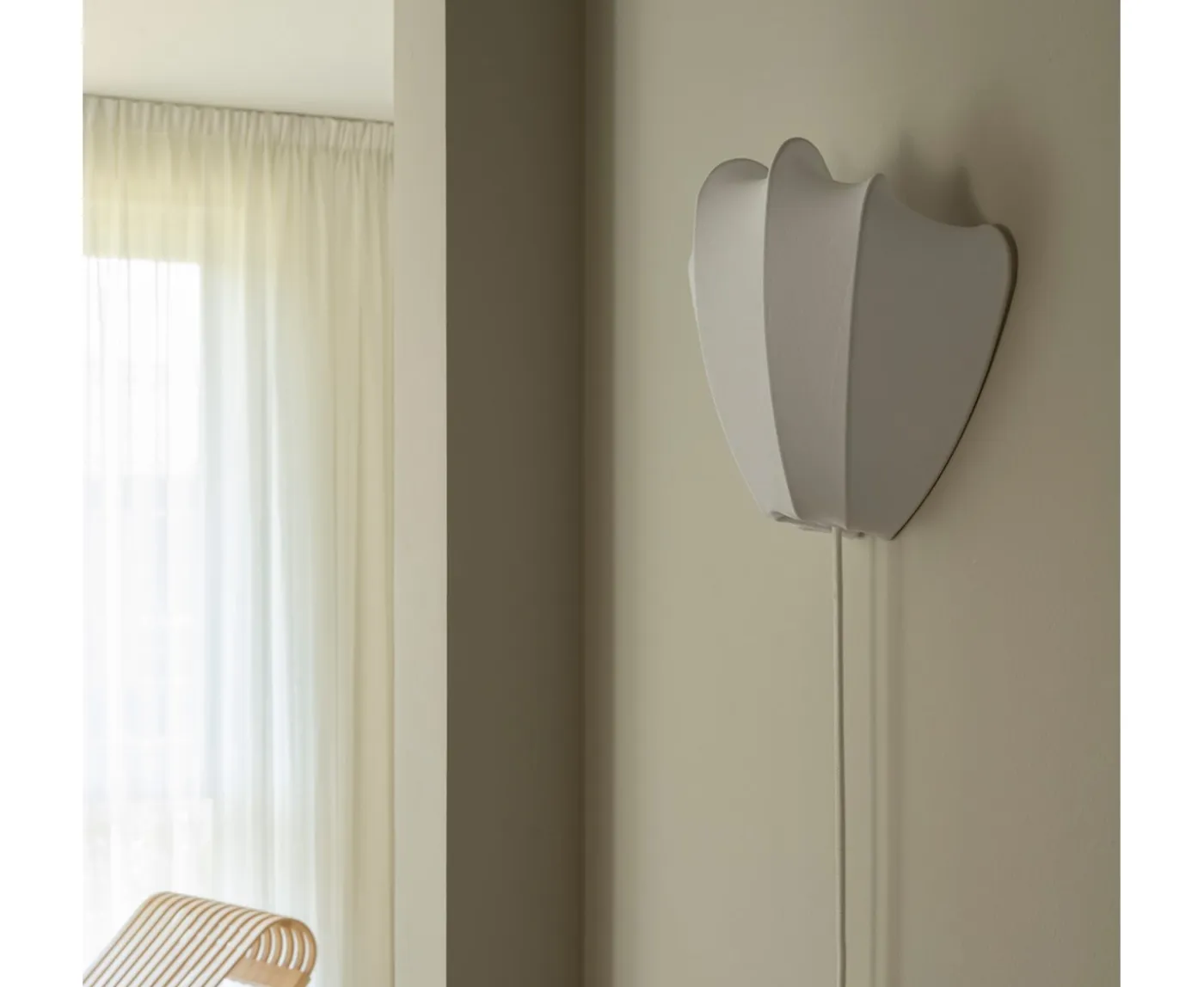 Watt & Veke Anna Vägglampa Cotton White Small