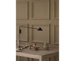 Watt & Veke Kelly Long Vägglampa Svart