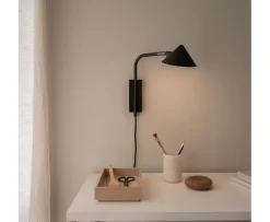 Watt & Veke Kuro Vägglampa Black 32cm