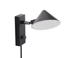 Watt & Veke Kuro Vägglampa Black 16cm