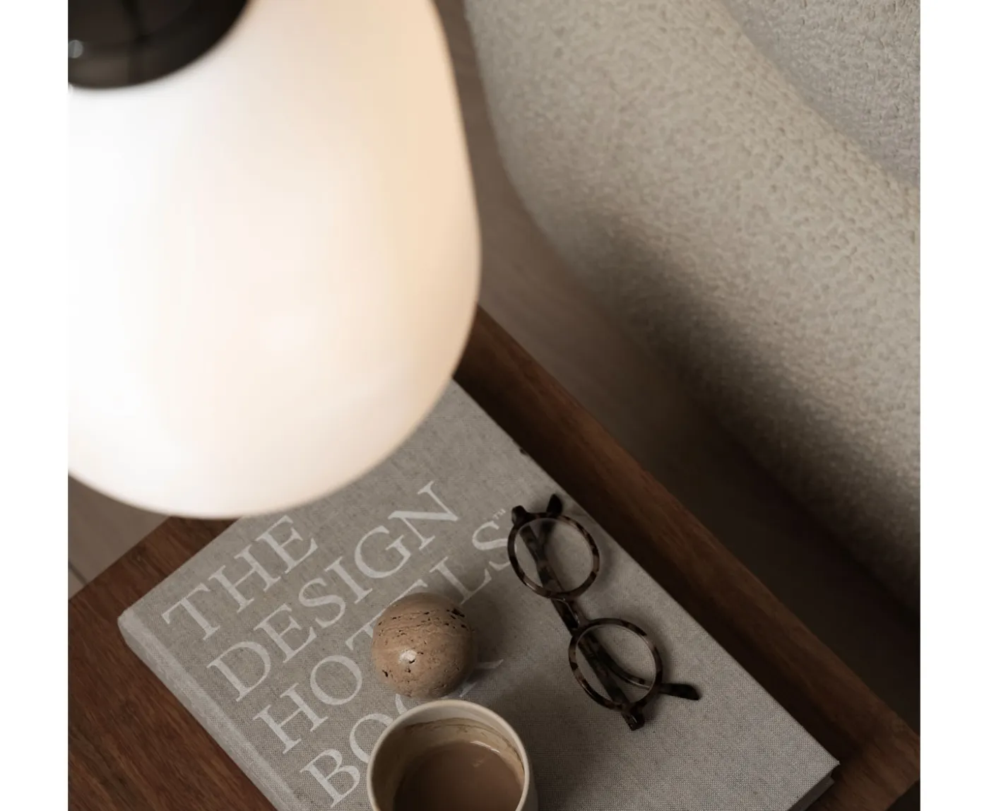 Watt & Veke Noor Taklampa Opal/Black Medium