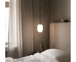 Watt & Veke Noor Taklampa Opal/Black Small