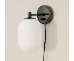 Watt & Veke Noor Vägglampa Opal/Black 24cm