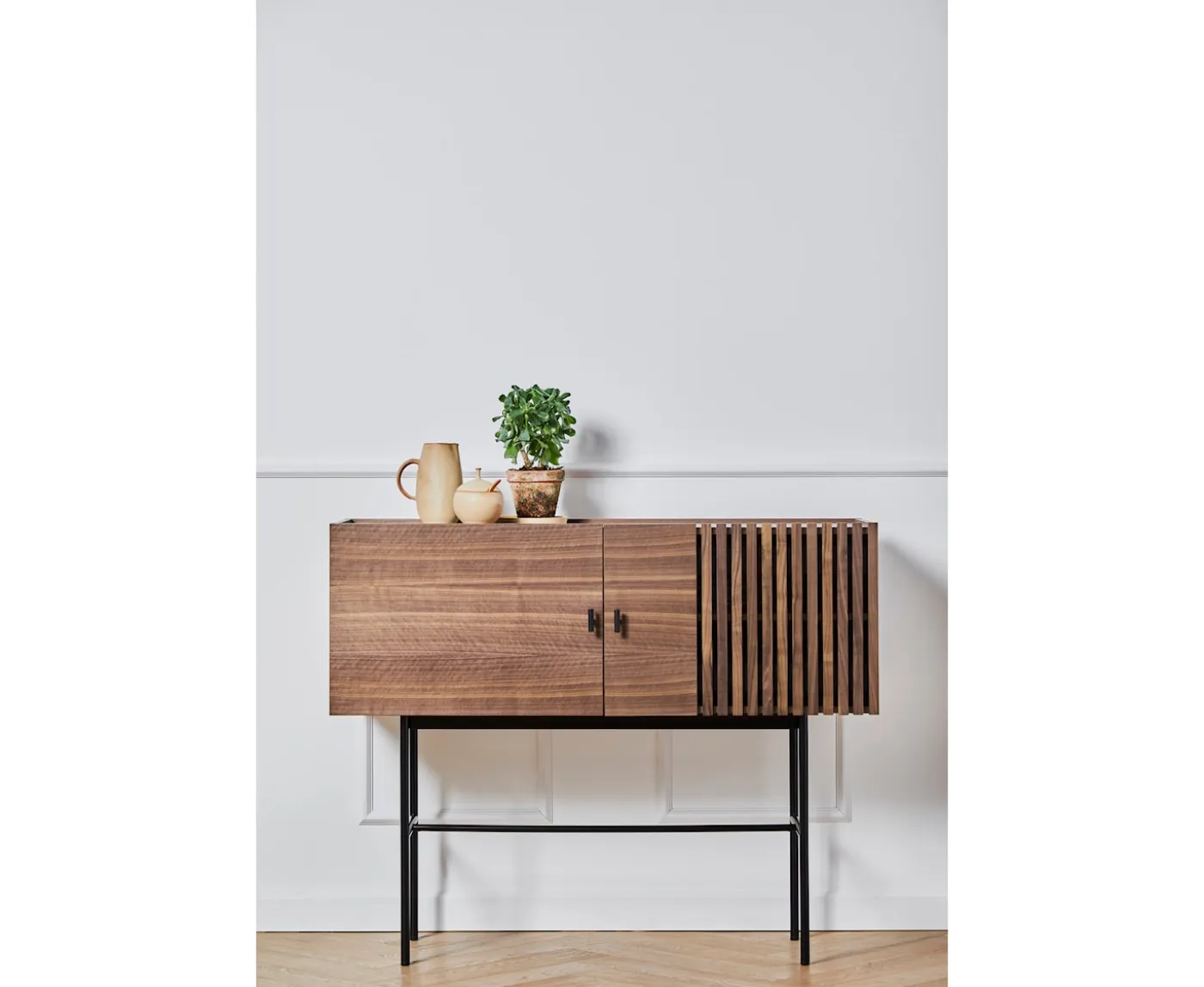 Woud Array Sideboard Walnut/Black 120cm