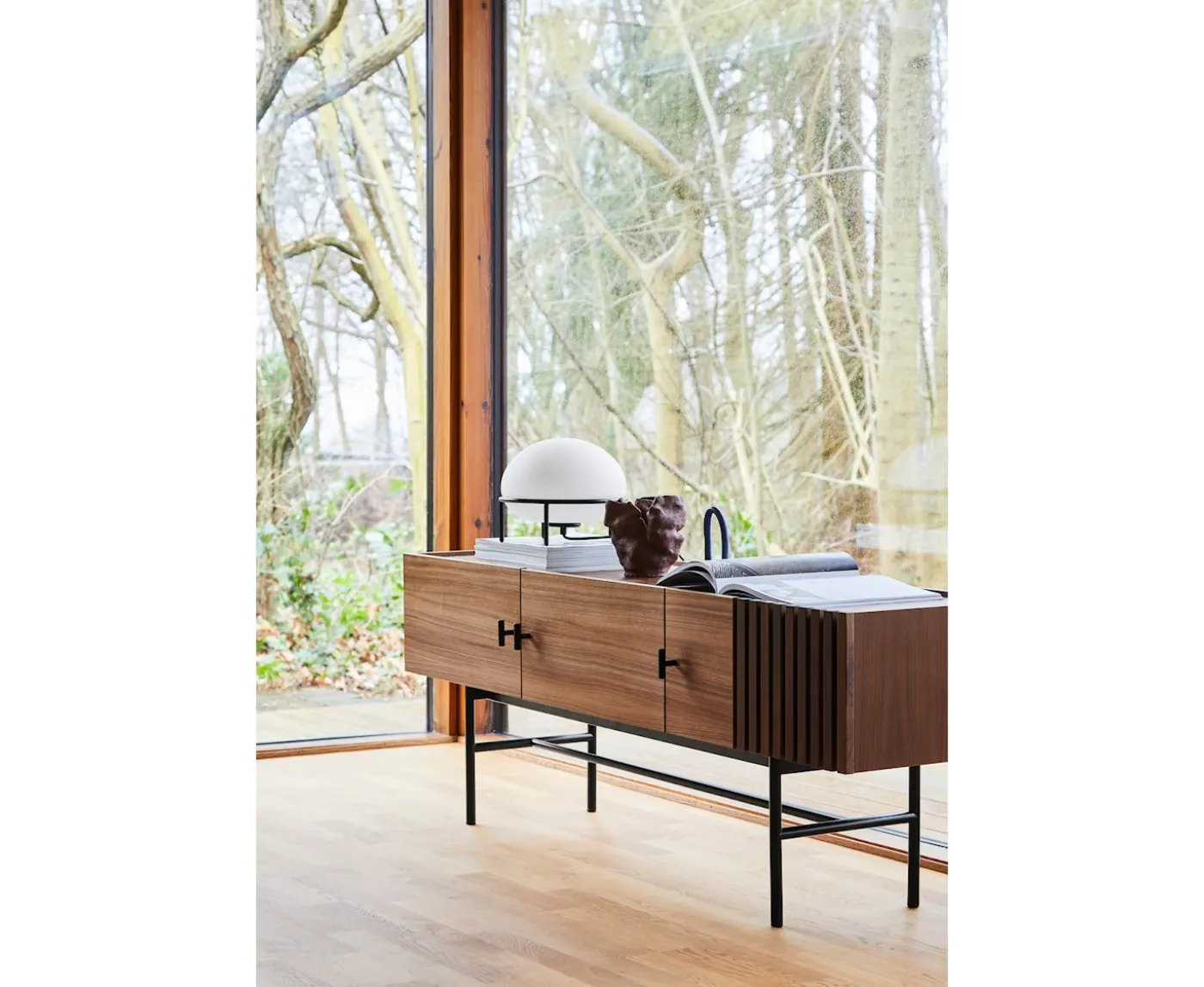 Woud Array Sideboard Walnut/Black 180cm