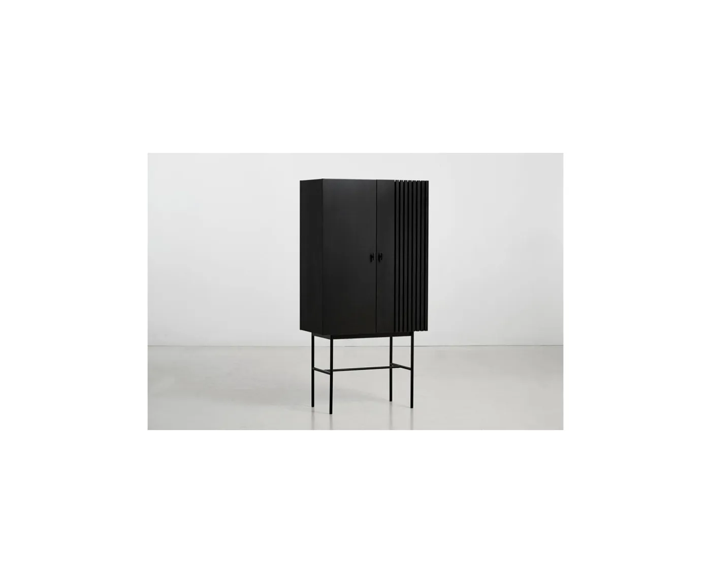Woud Array Skåp Svart 80cm