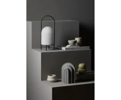 Woud Ghost Bordslampa Svart
